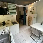 Cosy Avec Terrasse, Proche Parc Mauresque Et - Fr-1-374-225 *